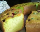 Foto langkah ke 9 dari resep Fruit Cake Pandan Sederhana.
