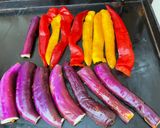 Une image de l'étape 12 de Aubergines chinoises et poivrons grillés aux épices et coriandre (recette plancha).