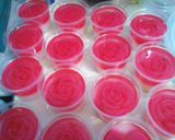 Foto langkah ke 6 dari resep Puding mawar & love kaca..