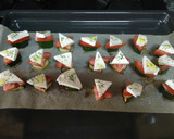 Foto del paso 4 de la receta: Delicias de calabacín con tomate natural y queso fresco