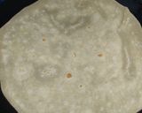 A picture of step 5 of Fusion vegetable wraps.