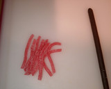 Foto del paso 2 de la receta: Escobas de bruja dulces