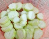 Foto langkah ke 1 dari resep Sayur Oyong Jagung.