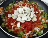 Foto del paso 5 de la receta: Paella de sèpia con bajocones