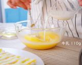 A picture of step 2 of Thick Pancake Hotcake.
