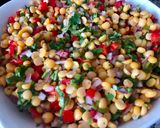 Foto del paso 1 de la receta: Ensalada de arvejas naranjas partidas
