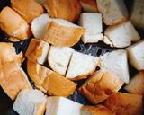 Hình bước làm 2 của món Bánh mì ngào đường