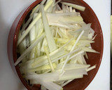 Foto del paso 1 de la receta: Bacalao con revuelto de puerros