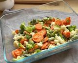 Rakott hús tejszínes zöldséggel🥦🥕🫑 recept fázis 2 fotója