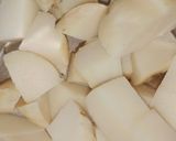 A picture of step 1 of Masala aloo.