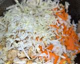 Gambar langkah 5 resipi Nasi Goreng Ayam Bersayur.
