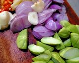 Foto langkah ke 3 dari resep Suwir Ikan Peda Pete Pedas.