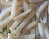 Foto langkah ke 3 dari resep Mc Donald style French Fries.