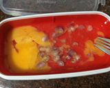 Foto langkah ke 4 dari resep Microwave Omelette.