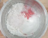 Gambar langkah 2 resipi Sakura Mochi Bites.