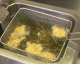A picture of step 4 of Zucchini Blossom Fritters.
