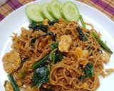 Foto langkah ke 3 dari resep Mie Goreng Simpel.