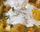 Gambar langkah 3 resipi Masak Lemak Tempoyak Ayam.