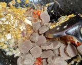 Foto langkah ke 3 dari resep 17. Mie goreng seafood.
