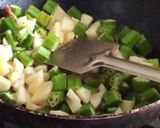 আলু ভেন্ডি ভাজা (aloo bhendi bhaji recipe in bengali) রেসিপির ধাপ 2 ছবি