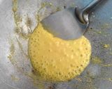 Foto langkah ke 2 dari resep Sup Ayam Kuning (Soup ayam kunyit).