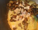 A picture of step 5 of Creamy Garlic Mushroom.
