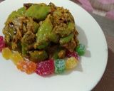A picture of step 5 of Green chilli in curd.