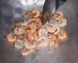 Foto langkah ke 2 dari resep Udang cumi pete cabe ijo.