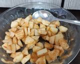 عکس مرحله 1 از دستور پیراشکی سیب(بدون فر وهمزن)