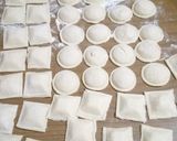 Foto del paso 4 de la receta: Sorrentinos y raviolones
