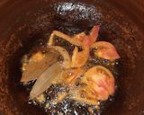 A picture of step 4 of Pot vegetable rice.