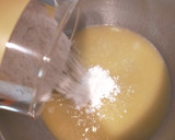 Foto del paso 2 de la receta: Salsa de queso muy parecida a la del burger