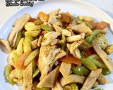 Hình bước làm 3 của món Chả Cá Xào Cần tàu - Stir fry fish cake w celary