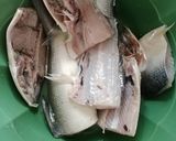 Foto langkah ke 1 dari resep Asem asem bandeng belimbing wuluh.