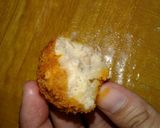 Foto langkah ke 5 dari resep Bola bola roti tawar goreng.