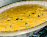 Foto del paso 6 de la receta: 🥧BUDÍN🥧 DE NARANJA🍊CON MANZANAS🍎🍎 Y PASAS DE UVA 🍇