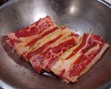 A picture of step 2 of Yakiniku (Grilled Beef Japanese style).