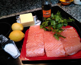 Foto del paso 1 de la receta: Salmón a la Plancha en salsa Menier