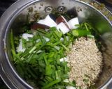 A picture of step 6 of Surti undhiyu.
