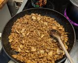 Une image de l'étape 4 de Spaghetti bolognaise végane.