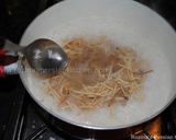 A picture of step 3 of Rice with Toasted Noodles (Reshteh Polow رشته پلو).