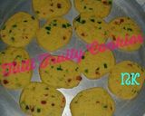 टूटी फ्रुइटी कूकीज विथाउट ओवन (Tutti Fruiti Cookies without oven recipe in hindi) रेसिपी चरण 8 फोटो
