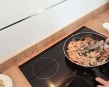 Foto del paso 2 de la receta: Conejo en pepitoria - receta tradicional de Canarias