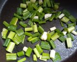 Foto langkah ke 1 dari resep Liwet Jamur/Nasi Jamur (bumbu teriyaki instant).