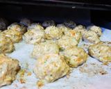 Foto del paso 4 de la receta: Albóndigas de pollo y verduras al horno