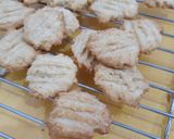 Foto langkah ke 4 dari resep Coconut Cookies.
