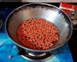 A picture of step 5 of Meethi Boondi.