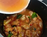 รูปขั้นตอนการทำที่ 4 ของ แกงไก่ใส่เส้นร้อน