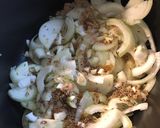 A picture of step 1 of Spaghetti with Slow Cooked Caramelised Onions & Garlic.