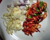 Foto langkah ke 3 dari resep Tumis Usus Kacang Panjang.